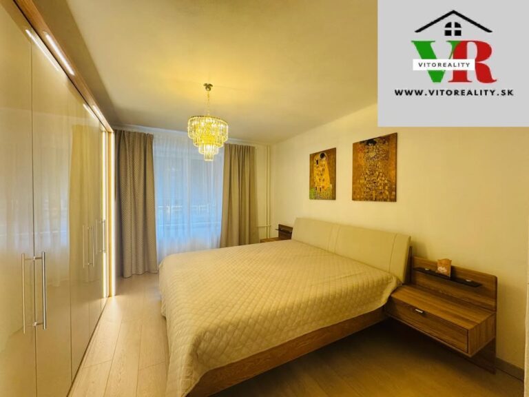 2-izbový byt na ulici Fraňa Mojtu po kompletnej rekonštrukcii, parkovacie miesto na dvore