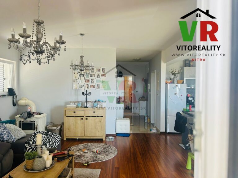 Atraktívny zariadený apartmán v Primoštene na predaj