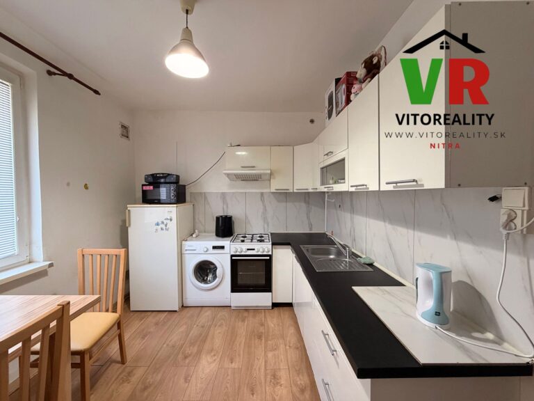 3-izbový byt v centre mesta na Štúrovej ulici s rozlohou 68m2 plus balkóny