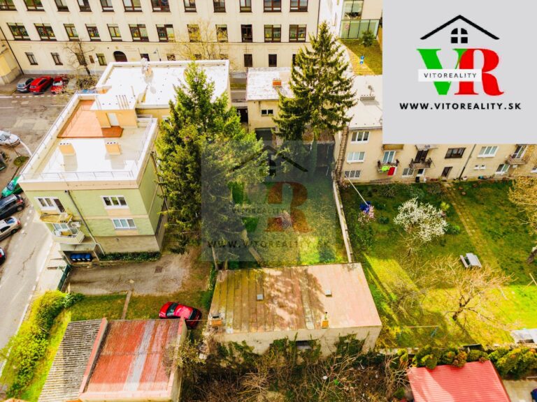Edificio en venta en una zona privilegiada del centro, calle Piaristická – foto 4