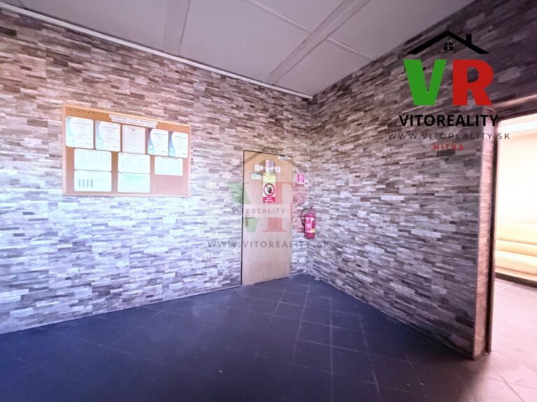 Skladové a výrobné priestory s rozlohou 446m2 v Lehote 7km od Nitry – foto 5