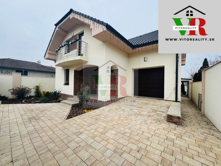 En venta: casa unifamiliar amueblada de 6 habitaciones en un entorno tranquilo – garaje, sauna, piscina – foto 2