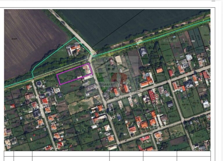 Älteres Einfamilienhaus mit großem Baugrundstück – Poľný Kesov – Foto 4