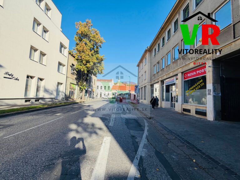 Local comercial de 300 m² en el centro de Nitra – para comercio, hostelería, pub o discoteca – foto 2